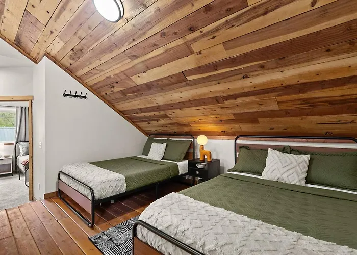 Rainier Xl Chalet Ev-Hot Tub-Game Room-Guest Suite