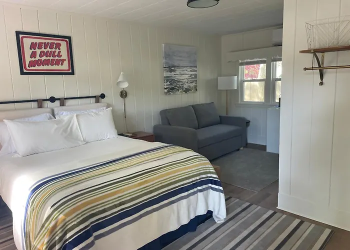 Cape Cod Motor Inn