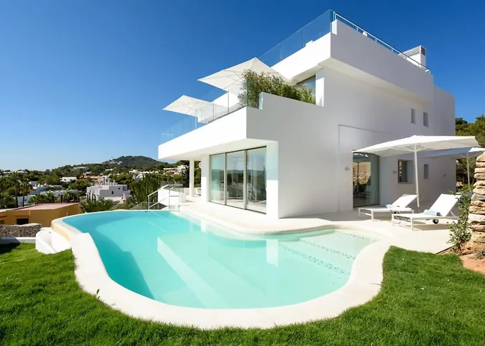 Charming Ibiza Villa With 4 Bedrooms, 1265