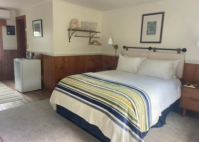Cape Cod Motor Inn