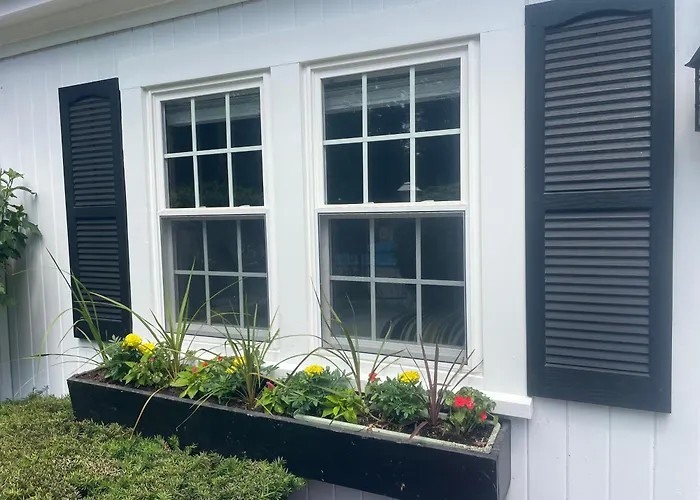 Cape Cod Motor Inn