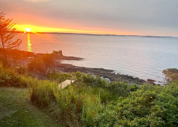 Barnacle - Quiet Family Maine Waterfront Getaway
