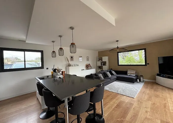 Maison Moderne Piscine Et Jacuzzi