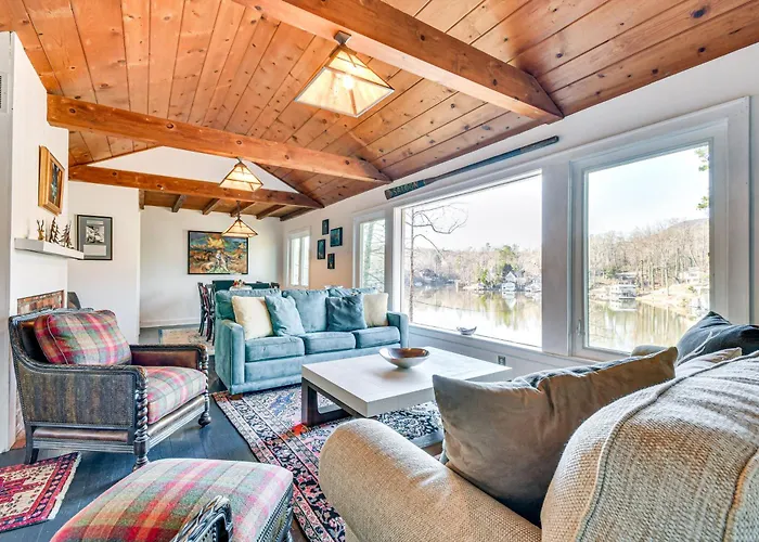 Group Getaway! Lake House W/ Private Dock & Patio