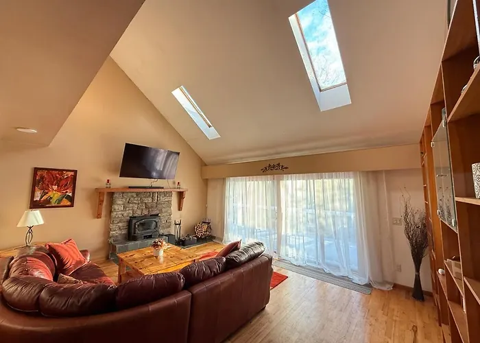 Waterville Estate Chalet Perfect For Relaxing Stays Access To Pool, Hot Tub, Gym