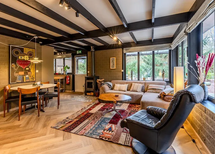 Lux Bos Chalet