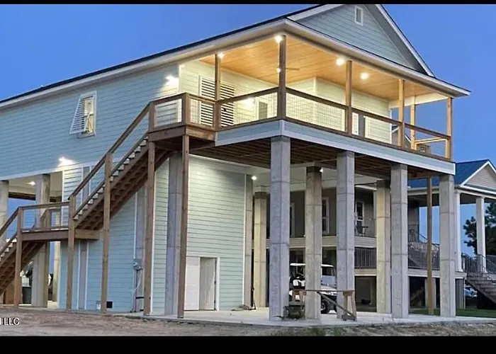 Salt Air Retreat Tranquil Waterfront Retreat Stunning Bay Views