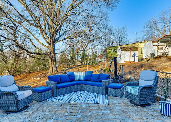 Stay Near Averett & Caesars! Cozy Home W/ Patio