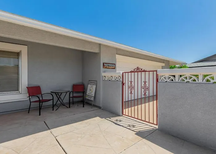Simple Oasis I 1Br, Ensuite, Courtyard, Sunsets