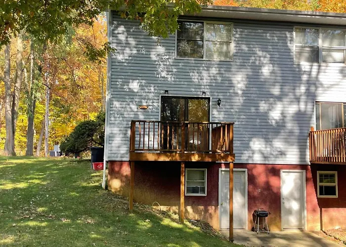 Psu 2Br 2Ba Townhome With Parking Near Campus And Stadium With Finished Basement And Outdoor Space