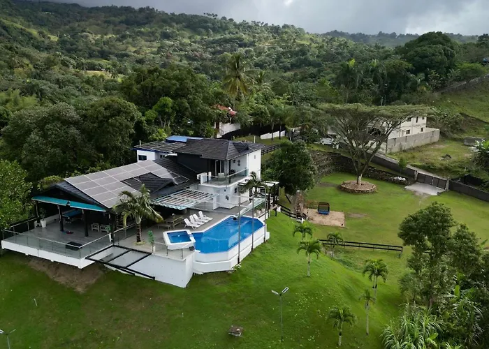 Villa Ana