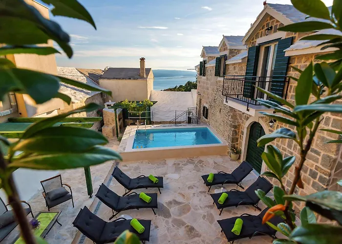 Amazing Home In Baska Voda