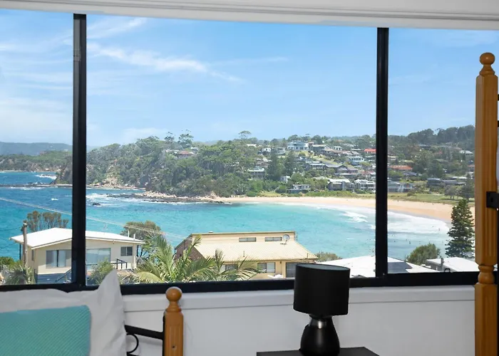 Sunshine & Sea Breezes At Malua Bay