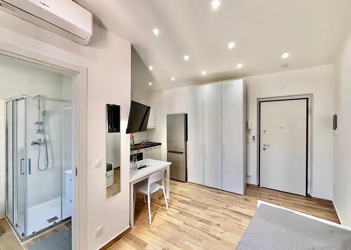 Cozy Studio In The Heart Of Menton'S Old Town