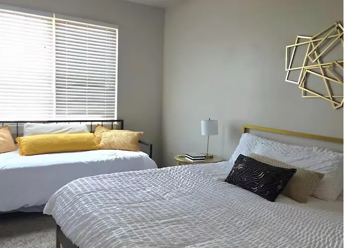Family-Friendly 3Br Townhome
