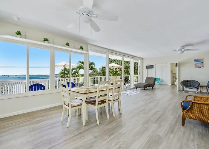 Marbella Lane - Sunshine Seascape Ocean View