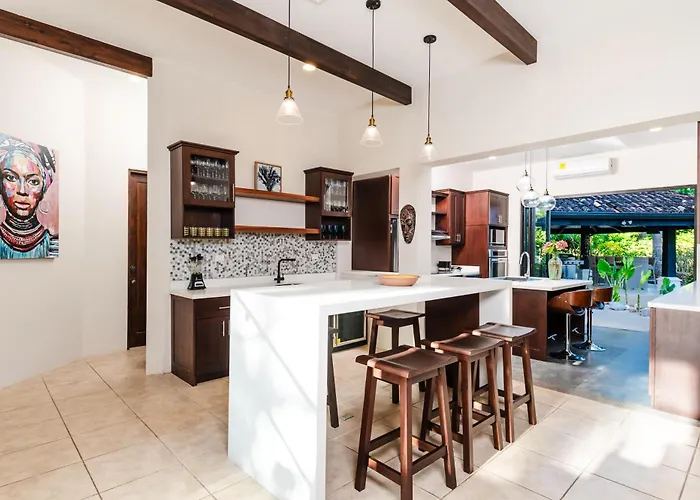 Golf From Home! 8Br Lux Villa, Pool, Beach Club!