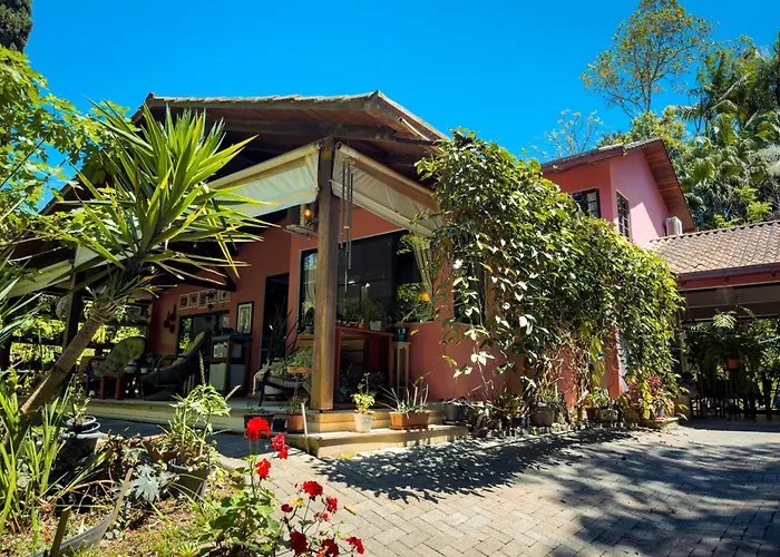Casa de Hóspedes Recanto Das Flores Gaspar