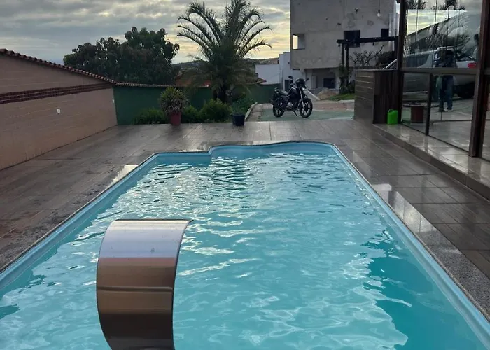 Fonsecas House Suítes Privativas com Piscina e Vista da Cidade