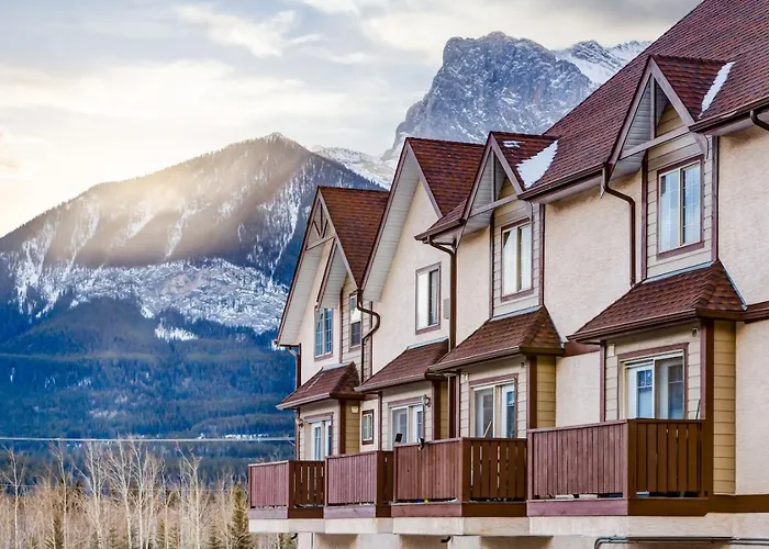 Cozy Mountain View Condo Close To Dt Canmore