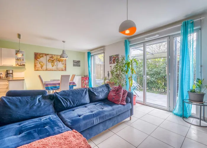 Bright House Ideal For Exploring Bordeaux