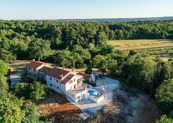 Holiday Home 5240 For 8 Pers Bei Labin