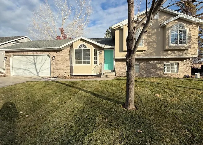 New House & Furniture, Calm Neighborhood
