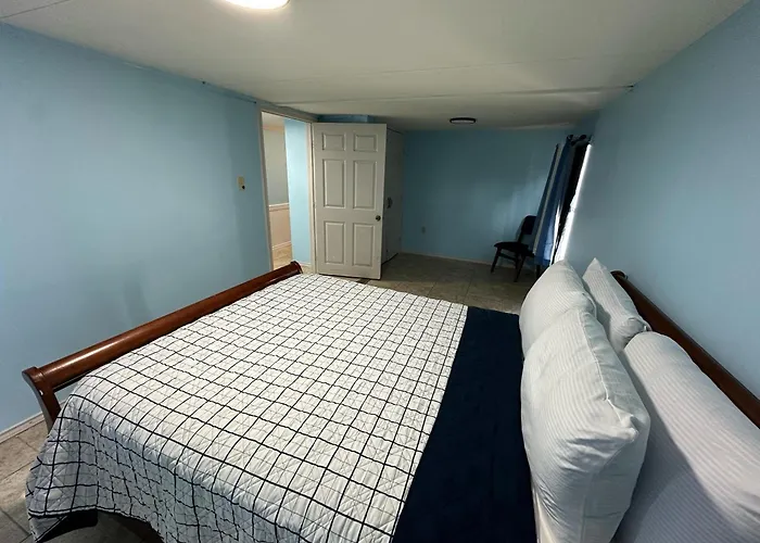 Spacious One Bedroom Mobil Home
