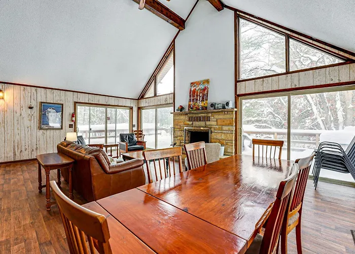 Pere Marquette Riverfront Cabin W/ Fishing Access