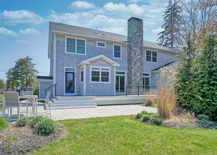 Family Tides By Bayley Vacation Rentals