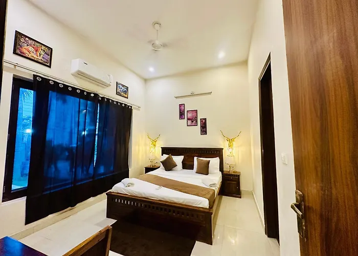 Hotel Oxygen Inn-Noida Sector 51
