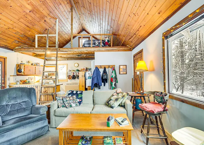 4 Mi To Ski Brule: Cozy Cabin W/ Screened-In Porch