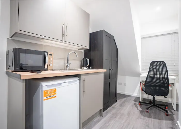 Seamflow Homes - Folkestone, Near Eurotunnel - Channel Tunnel