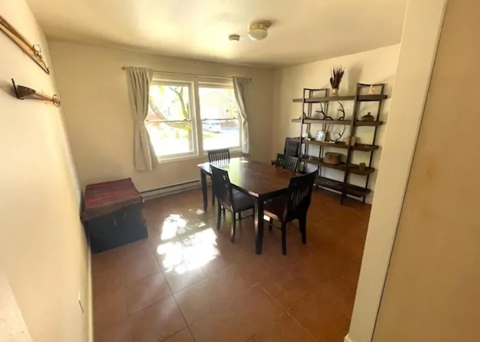 Quiet Basalt Home Fenced Yard, Work Space, Pets Ok