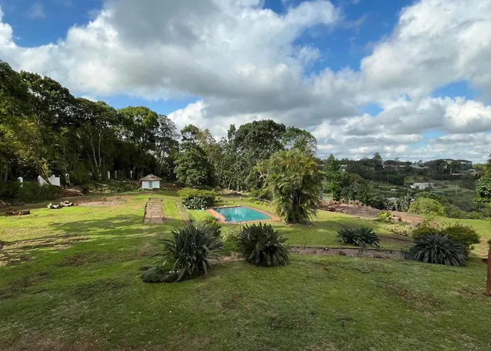 7 On Churchill Guest House