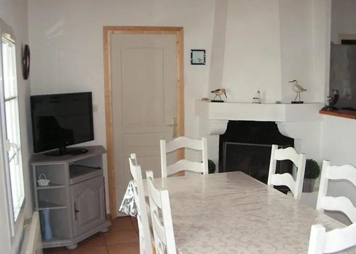 No000-05D Mais 4 Pieces - 6 Couchages Noirmoutier