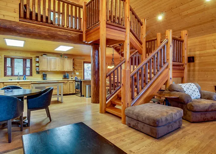 Hike, Fish & Relax Fireside! Forest Lakes Cabin