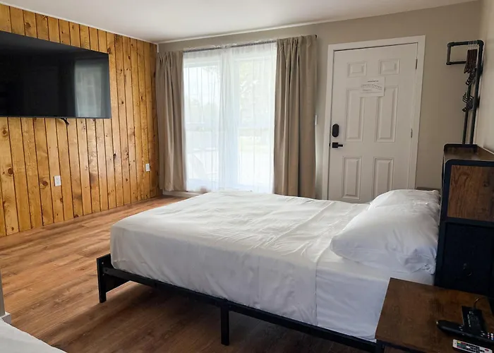 Cascade Inn