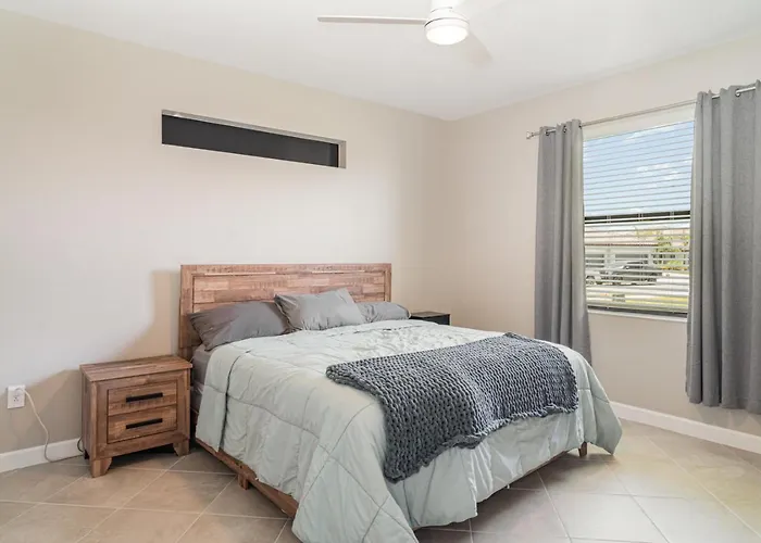 Welcome To Your Dream Condo In Lorraine Lakes Lakewood Ranch