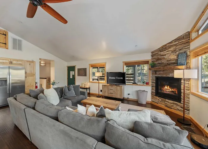 Mountain Retreat - Sleeps 7 - Canoe - Fireplace