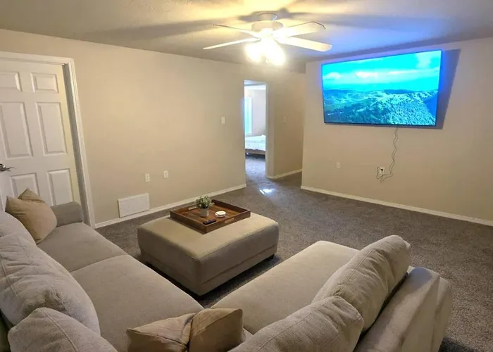 Best Location For Everything And Brand New In Draper