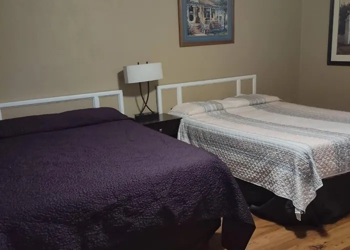 Elma Lodge And Suites