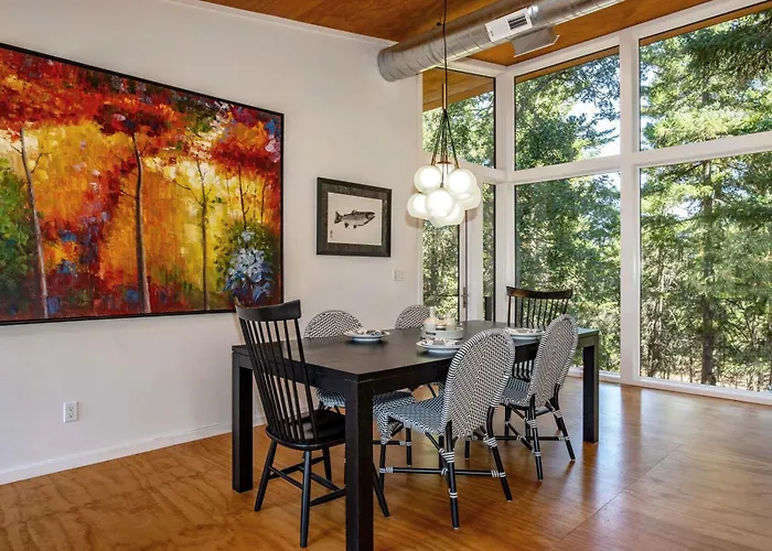 Happenstance Vineyards King Rooms