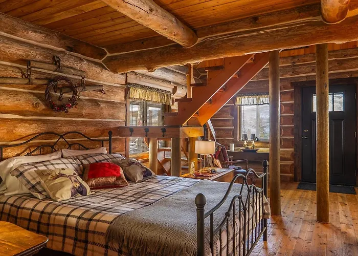 Quiet Log Cabin • Gazebo • Near River & Trails