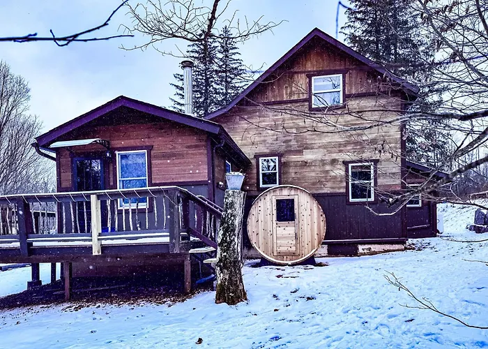 4 Bedroom Chalet In Hunter