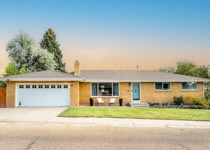 7 Bedroom, Hot Tub, Fire Pit Retreat In Pocatello, Chubbuck