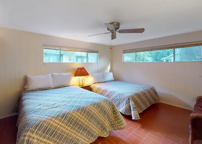 Funshine | Riverfront House In Mc Queeney With Guest House, River Views, Grill
