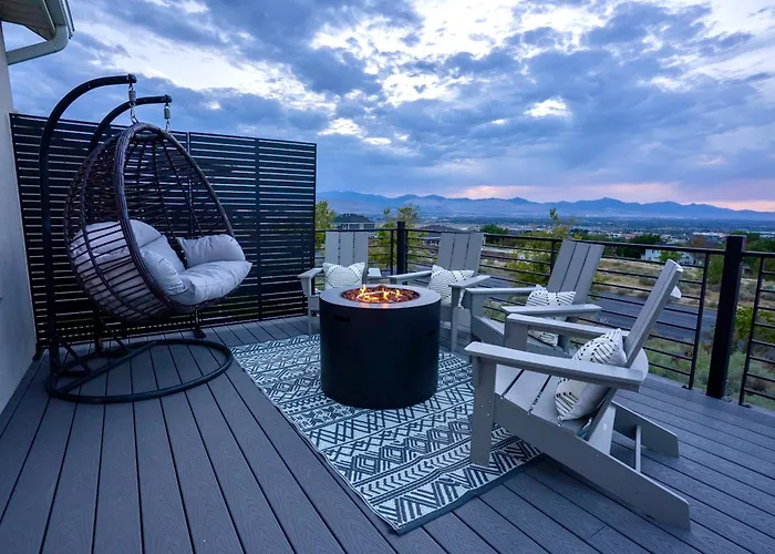 Spa Sauna Escape Sweeping Valley Views 6Br