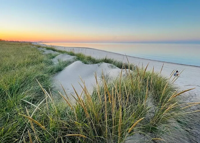 Spacious 4-Bedroom Home Near Indiana Dunes National Park