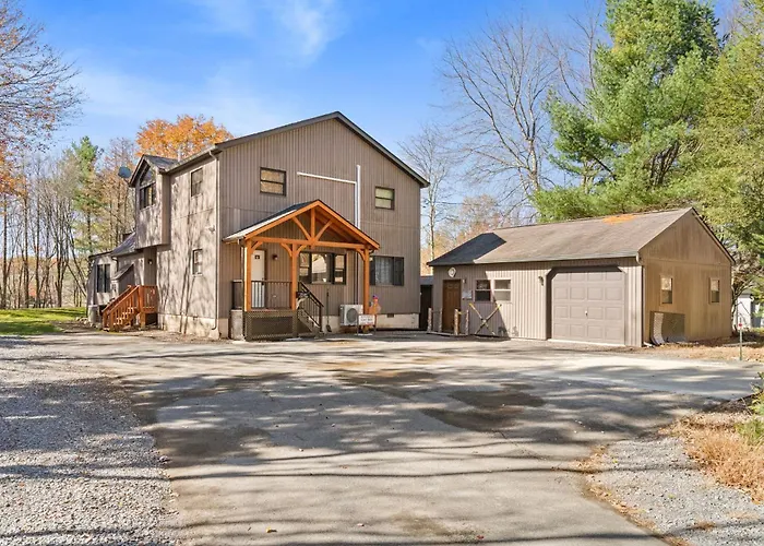Lakefront With Beach Game Room Fire-Pit And More